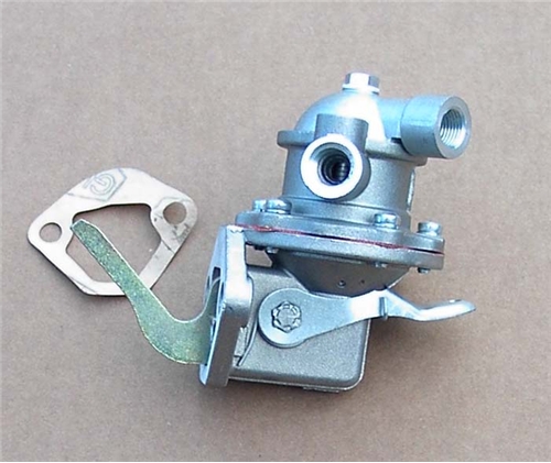 18) FUEL PUMP WITH LEVER & GASKET