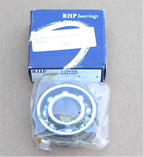 18) MAIN SHAFT CENTER BEARING (KSM Bearing with circlip fitted.) MK4/1500 up to FM28,000