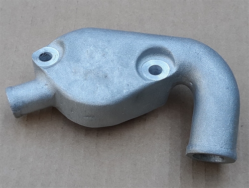 2) THERMOSTAT HOUSING GT6