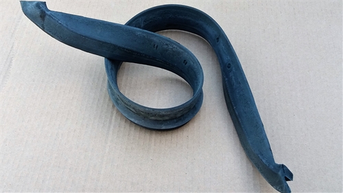 5) WINDSHIELD SEAL TO ROOF MK1 &amp; MK2 GT6