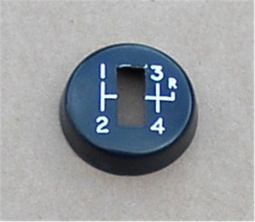 13c) OVERDRIVE GEARSHIFT CAP 1500 from FM28,001 (1975)